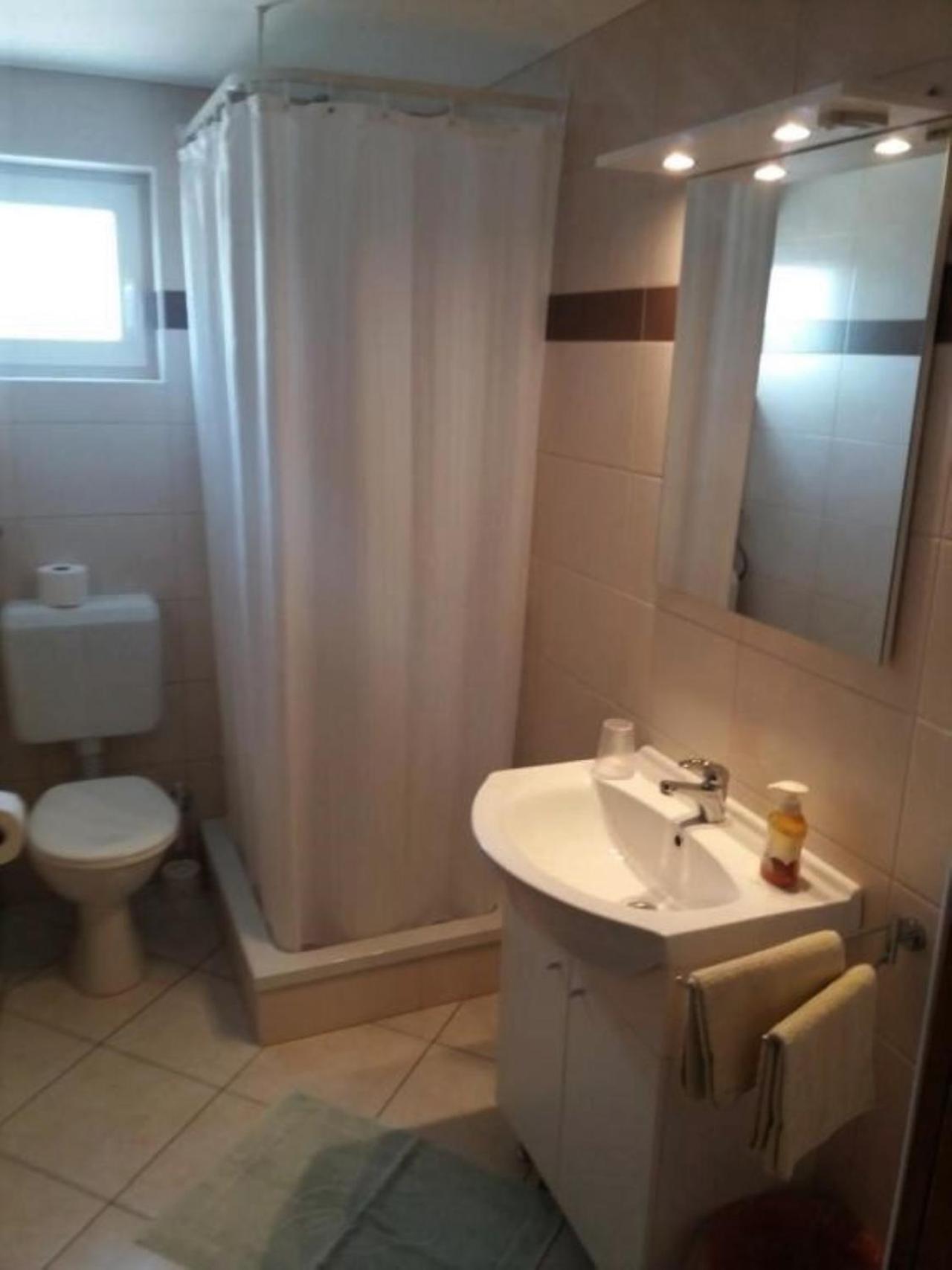 Guest House Lucija Banjol Kültér fotó