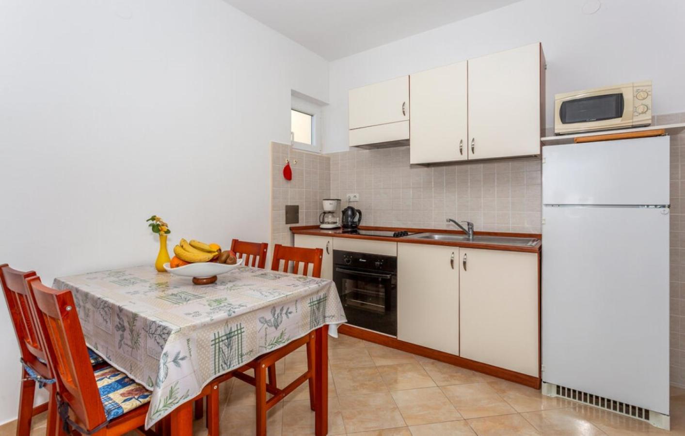Guest House Lucija Banjol Kültér fotó